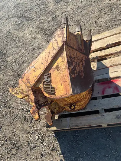 18” Trenching Frost Bucket. Stock #C230. $1000. .