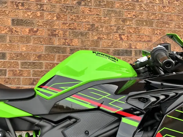 2024 Kawasaki Ninja ZX-4RR KRT **KRT COLORS** in Sport Bikes in Markham / York Region - Image 20