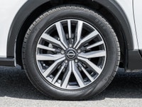 17" Alloy Wheels, 4-Wheel Disc Brakes, 6 Speakers, Air Conditioning, Auto High-beam Headlights, Auto... (image 4)