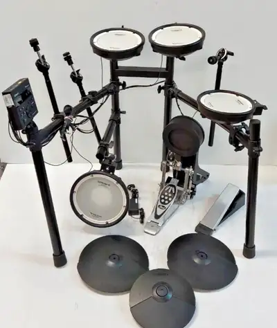 (91563-1) Roland TD-07 Electric Drum Kit, View more