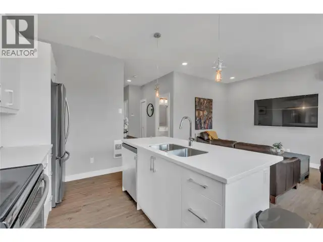 367 DOUGLAS Avenue Penticton, British Columbia in Houses for Sale in Penticton - Image 41