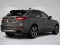 This 2017 Maserati Levante S is a local Ontario vehicle. This vehicle blends Italian performance, lu... (image 3)