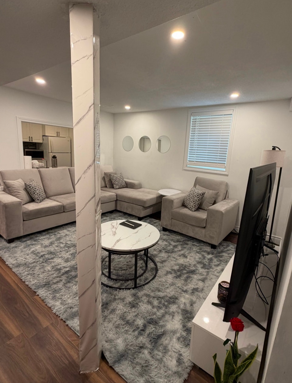 2 Bed / 1 Bath Basement Apartment - Mississauga - $2,150/mo 3