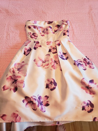 Gorgeous dress. Size Small. White with purple flowers.