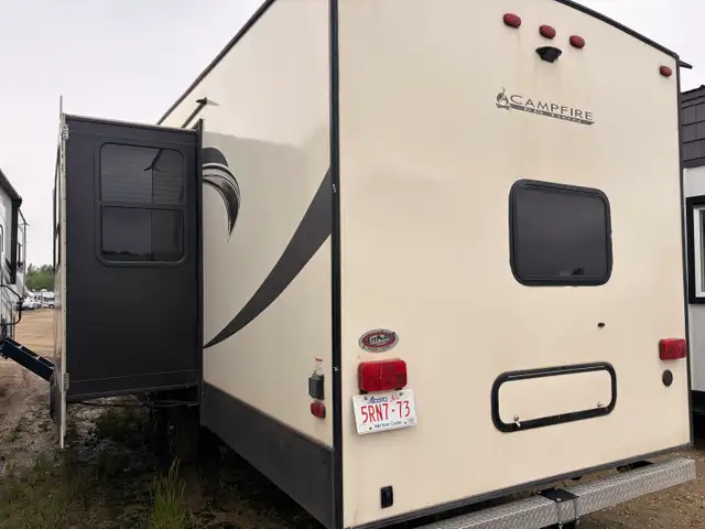 2018 Keystone SPRINTER 29 FWBH in Travel Trailers & Campers in St. Albert - Image 8
