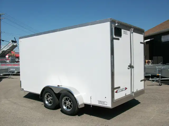 2025 Weberlane CARGO ALUMINIUM 7' X 14' V-NOSE 2 ESSIEUX GLISSIE in Cargo & Utility Trailers in Laval / North Shore - Image 9