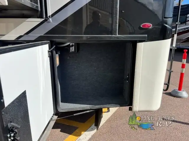 2024 Newmar Ventana 3512 Diesel Pusher in RVs & Motorhomes in Moncton - Image 80