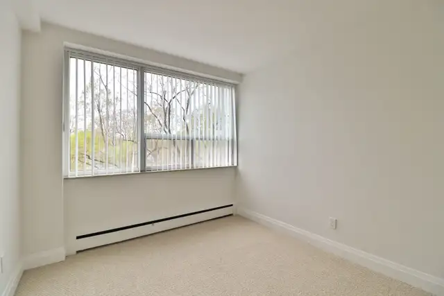 2 Bedroom 1.5 Bath in Long Term Rentals in City of Toronto - Image 15