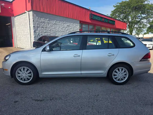 2010 Volkswagen Golf Trendline568795650348165122