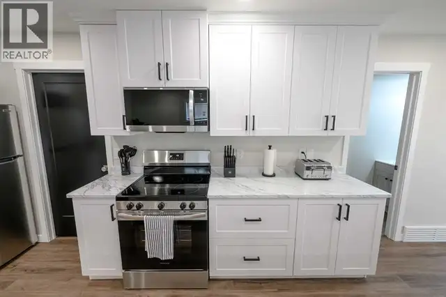 A, 10021 105 Avenue Grande Prairie, Alberta in Long Term Rentals in Grande Prairie - Image 11
