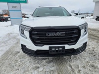 Command the road and elevate your daily drive with this stunning 2022 GMC TERRAIN SLE AWD Elevation,... (image 1)