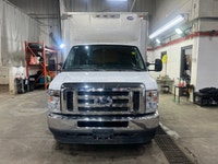 The 2023 Ford E-Series Cutaway in White with Rear-Wheel Drive is designed for those who seek strengt... (image 7)