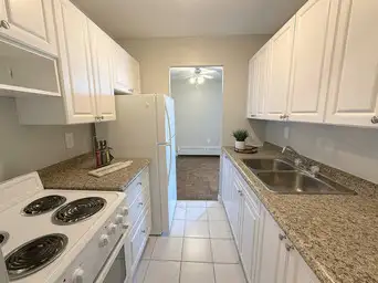 2 bedroom Penthouse Suite in Guelph in Long Term Rentals in Guelph - Image 14