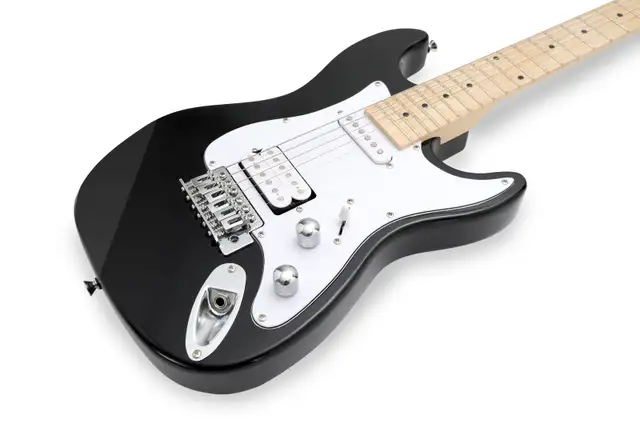 Solo Kid Friendly Electric Short-Scale Guitars, Unbeatable Price in Guitars in Markham / York Region - Image 4