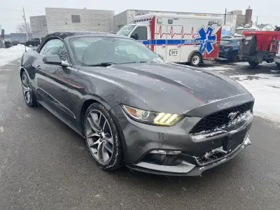 Miller Hughes Ford Lincoln, Cornwall Ontario. Used 2015 Ford Mustang EcoBoost Premium Convertible |...