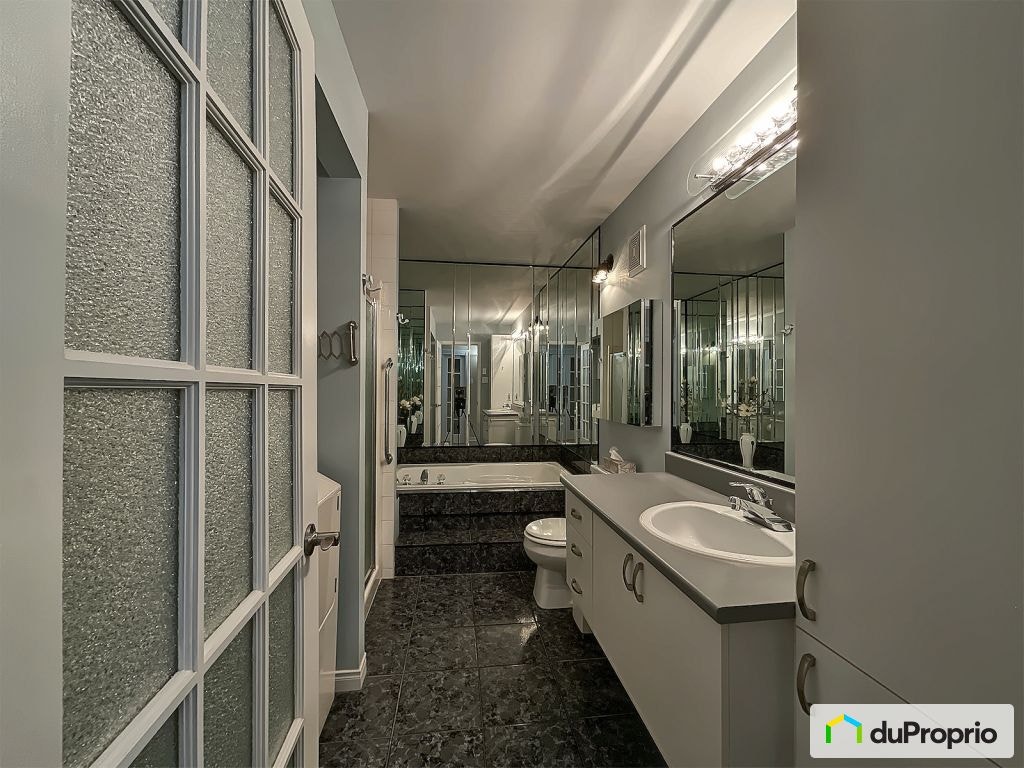 $425,000 - Condominium for sale in Terrebonne (Terrebonne) — photo 3