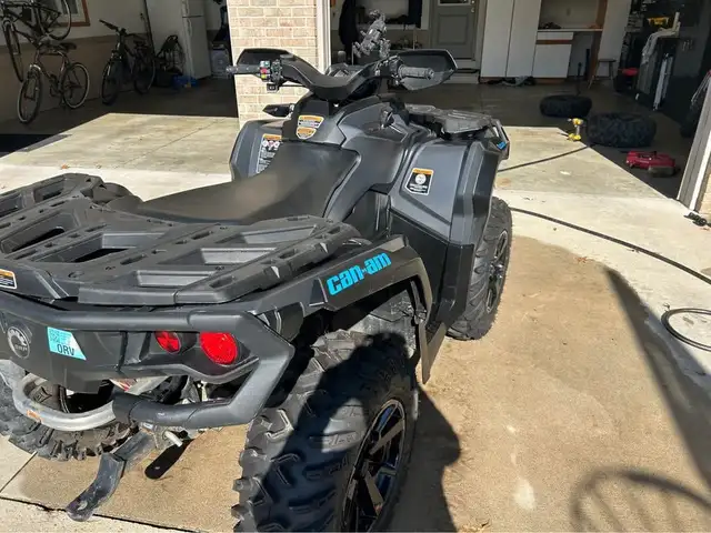 2020 CAN-AM OUTLANDER 650 XT-BLACK! in ATVs in Sudbury - Image 5