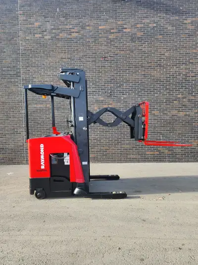 Keywords: Raymond forklift, double deep reach forklift, 3-stage mast forklift, 3200 lbs capacity, 20...