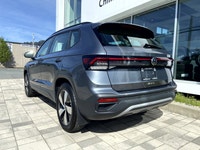 Turbocharged,Power Steering,All Wheel Drive,Traction Control,MP3 Capability,Requires Subscription,Ke... (image 9)