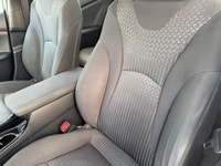 FRANCHISE TOYOTA DEALERSHIP TRADE WITH ONLY 136,000 KMS! PLUG-IN HYBRID WITH NAVIGATION! AMAZING FUE... (image 8)