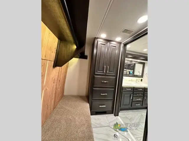 2024 Entegra Coach Anthem 44D 450 h.p. / 1250 ft-Lbs of Torque in RVs & Motorhomes in Moncton - Image 44