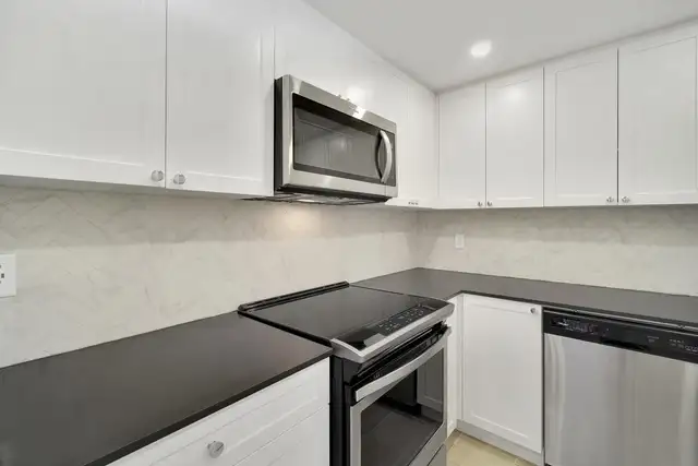 1365OU Apartment for Rent - 1433 Burnaby St in Long Term Rentals in Downtown-West End - Image 7