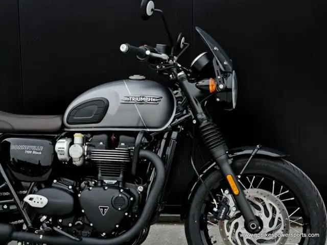 2025 Triumph Bonneville T120 Black Graphite / Matte Graphite in Street, Cruisers & Choppers in Oshawa / Durham Region - Image 15