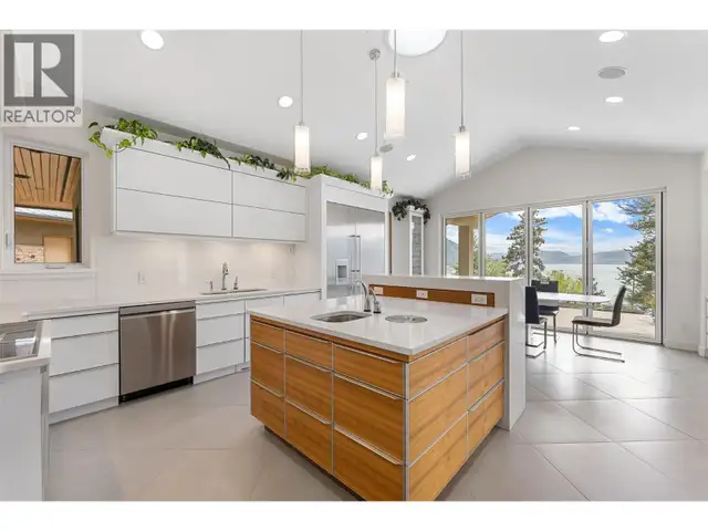 328 Lochview Road Kelowna, British Columbia in Houses for Sale in Penticton - Image 11
