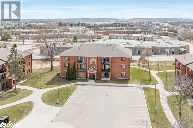 171 EDGEHILL Drive Unit# F2 Barrie, Ontario in Condos for Sale in Barrie