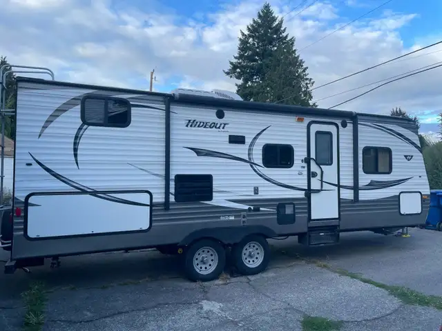 2016 KEYSTONE HIDEOUT 24BHSWE (FINANCING AVAILABLE) in Travel Trailers & Campers in Saskatoon - Image 7