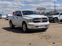 This pre-owned 2023 Ram 1500 Classic SLT Crew Cab is finished in Bright White with a clean Black and... (image 8)