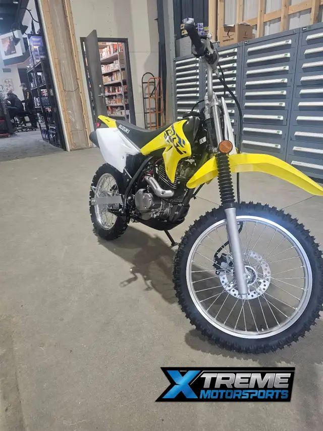 2026 Suzuki DR-Z125L CHAMPION YELLOW DIRT BIKE in Dirt Bikes & Motocross in Edmonton - Image 3