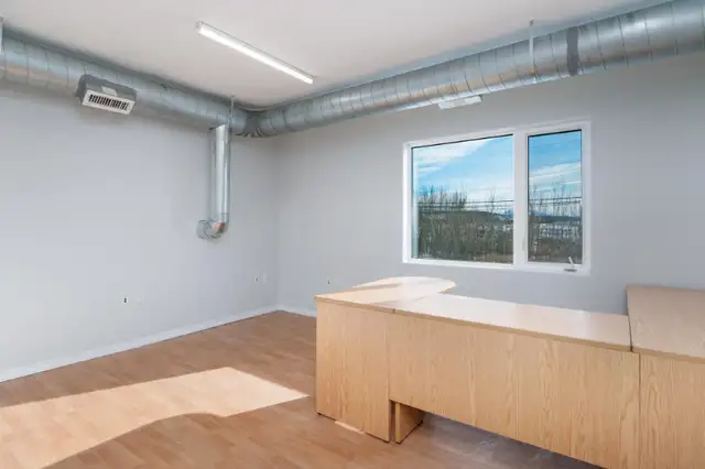 Great Office Space Available!!! Felix Robitaille, Realtor ® in Commercial & Office Space for Rent in Whitehorse - Image 10