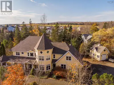 Welcome to Springwood - One of a kind property! Architecturally designed executive home situated on...