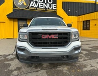 EXPERIENCE POWER, COMFORT, AND CAPABILITY WITH THIS 2018 GMC SIERRA 1500 CREW CAB. THIS FULLSIZE PIC... (image 7)