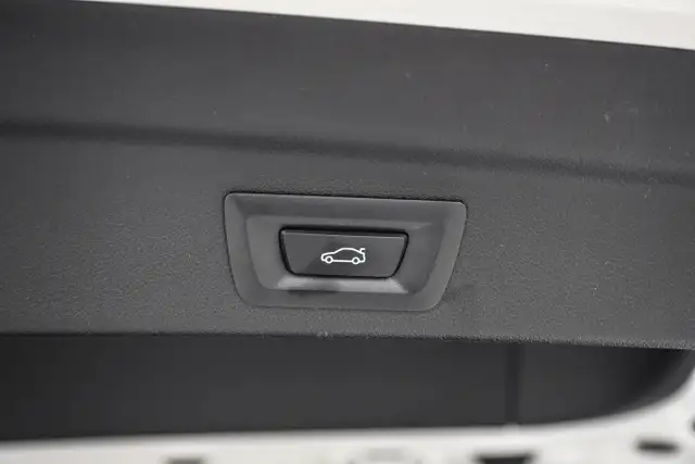 2025 BMW X1 xDrive28i AWD * Cuir * Carplay et Android        * L in Cars & Trucks in City of Montréal - Image 28