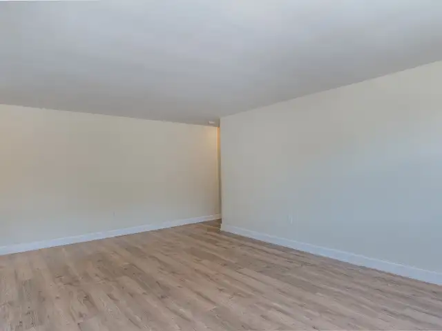 Port Elgin 2 Bedroom Apartment for Rent: in Long Term Rentals in Owen Sound - Image 9