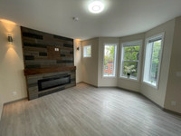 181 Balmoral - 3 BR available NOW!
