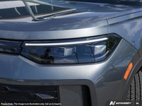 Navigate city streets and adventurous paths with unparalleled confidence and comfort in this practic... (image 9)