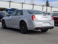 Check out this 2023 Chrysler 300 300 Touring L before it's too late! * This Chrysler 300 is a Bargai... (image 5)