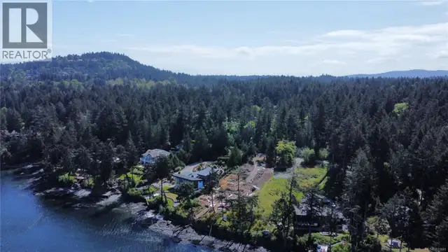 760 Lands End Rd North Saanich, British Columbia in Land for Sale in Victoria - Image 9