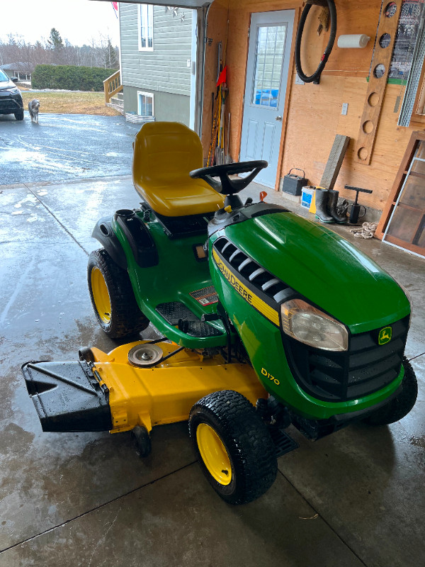 (sold to very nice people) John Deere D170 Lawn tractor in Other in Bathurst
