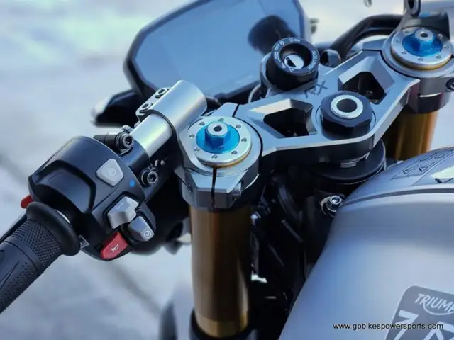2026 Triumph Street Triple RX in Street, Cruisers & Choppers in Oshawa / Durham Region - Image 16