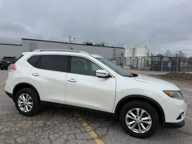 2016 NISSAN ROGUE S PKG | AWD | CLEAN CARFAX in Cars & Trucks in Barrie - Image 9