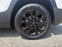 One Owner, Elevation Edition, GMC Pro Grade Pkg, 2.0L, Navigation, Driver Alert Pkg, P/Sunroof, Adap... (image 2)