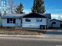 1002 1st STREET W Kindersley, Saskatchewan