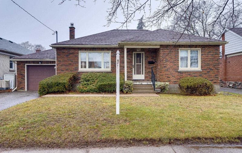 2BR/1WR/DETACHED BUNGALOW/Central Park N/Adelaide/OSHAWA Houses for