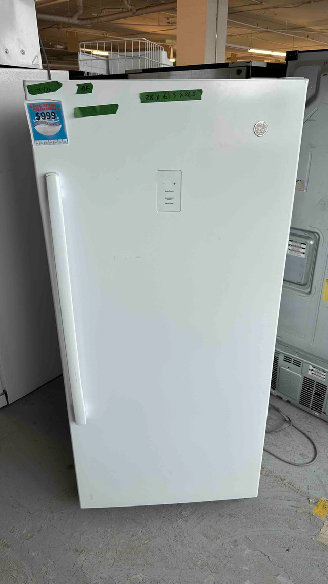 2436-Congelateur GE FUF14DLRCWW White Freezer dans Congélateurs  à Ville de Montréal