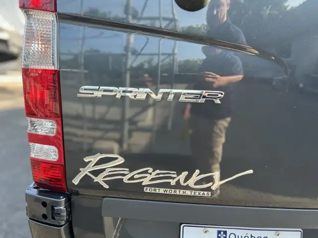 2018 Regency 3500 XALTA LX **SPRINTER MERCEDES DIESEL 4X4** in RVs & Motorhomes in Laval / North Shore - Image 12