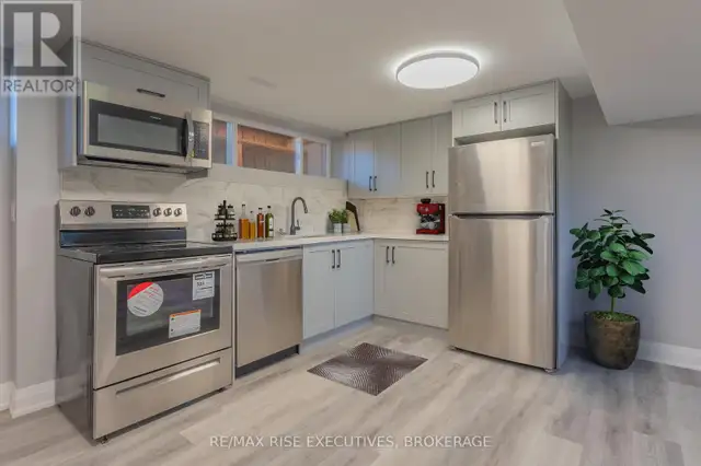 2 - 740 COLLINS BAY ROAD Kingston (South of Taylor-Kidd Blvd), O in Long Term Rentals in Kingston - Image 8